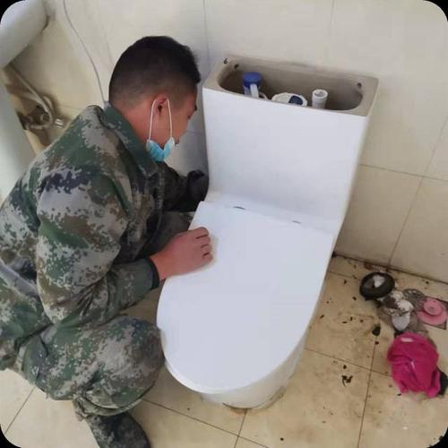 东鹏马桶维修电话是多少？-第1张图片-索能光电网