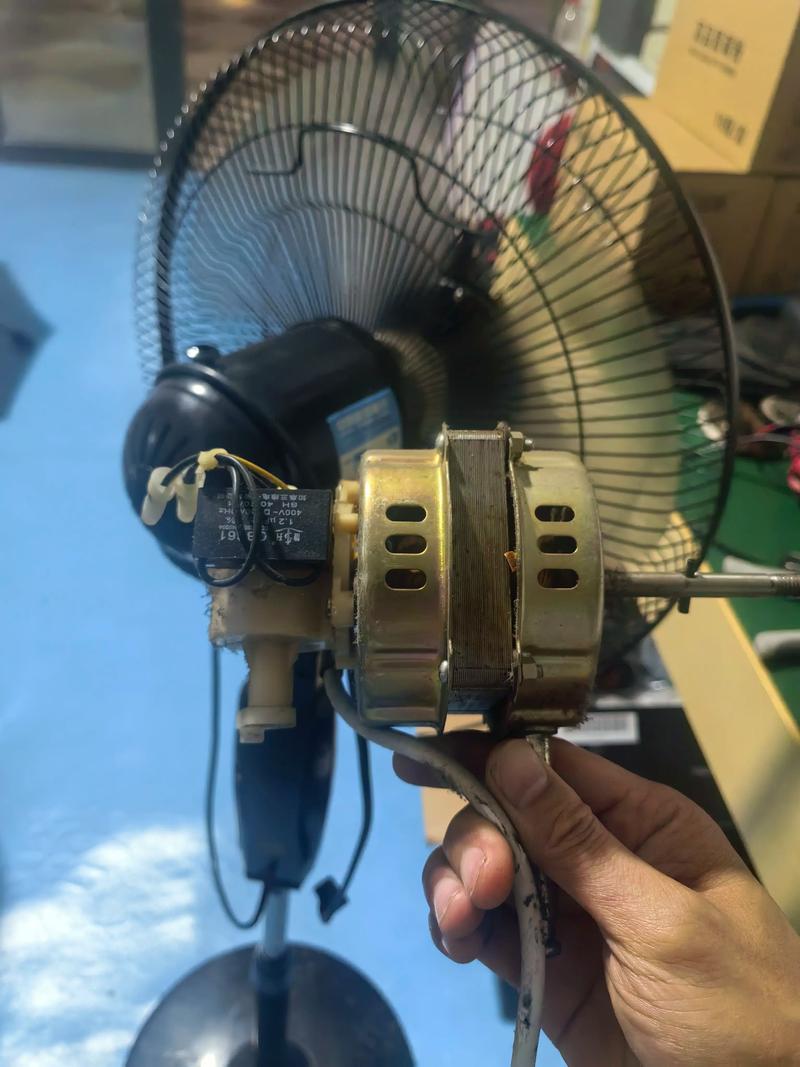 修风扇电话，哪里找靠谱师傅？-第1张图片-索能光电网