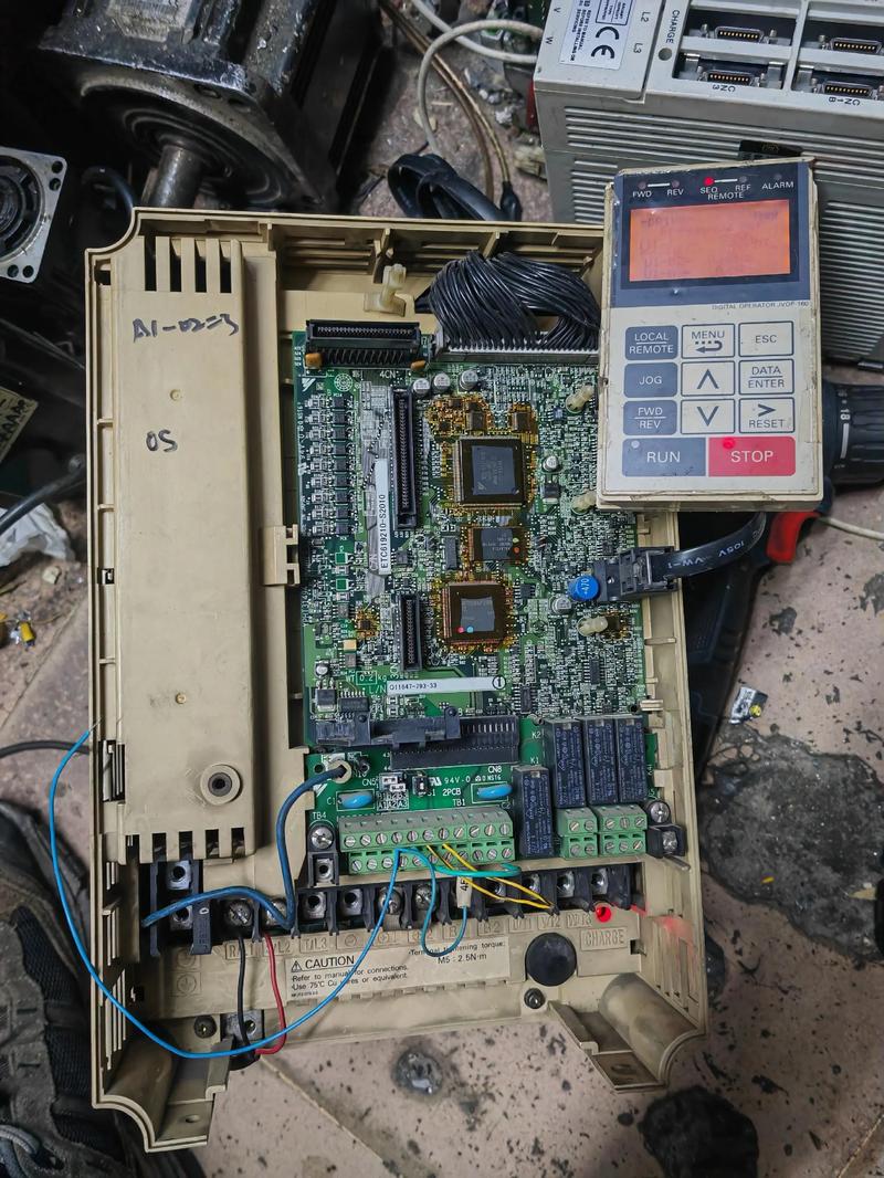 安川变频器服务电话是多少？-第2张图片-索能光电网